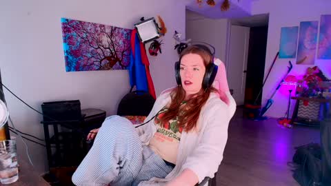 Snapshot of jade49 chatting on 12-10-24, 03:41 Jade49 online show from 12-10-24, 03:41