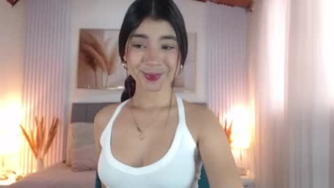 Snapshot of jade__monroe chatting on 06-14-26, 01:35 jade__monroe online show from 06-14-26, 01:35