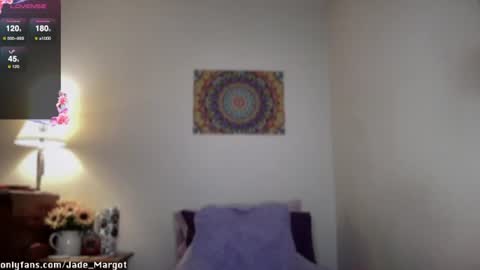 Snapshot of jade_margot chatting on 07-26-26, 08:38 Jade Margot online show from 07-26-26, 08:38