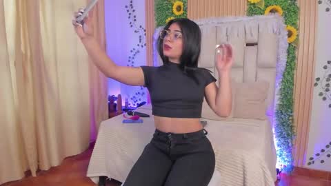 Snapshot of jade_nm chatting on 11-13-25, 03:22 ade online show from 11-13-25, 03:22