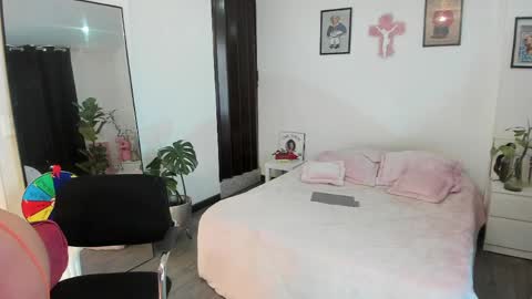 Jade  independent model online show from 04-10-26, 12:54