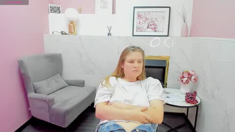 Jade online show from 02-02-25, 04:32