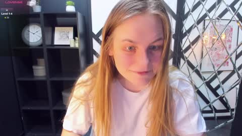 Jade online show from 02-07-25, 09:48