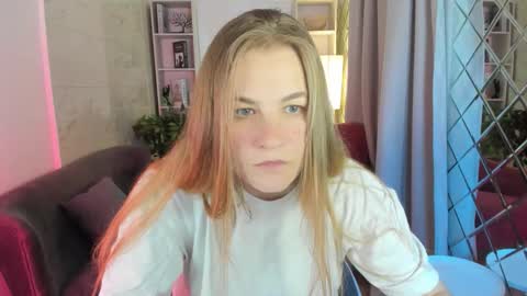 Jade online show from 09-17-25, 08:54