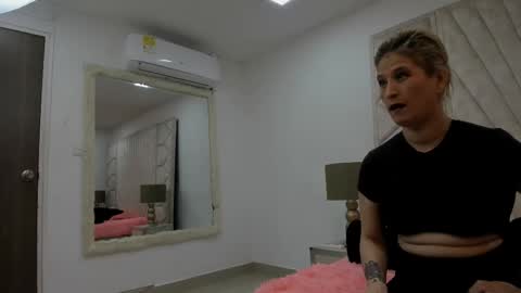 Jade  online show from 09-20-25, 11:44