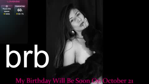 jade white  online show from 09-13-25, 12:27