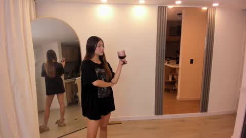 Jade online show from 02-20-25, 01:25