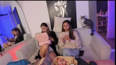 Jade online show from 10-16-25, 02:01