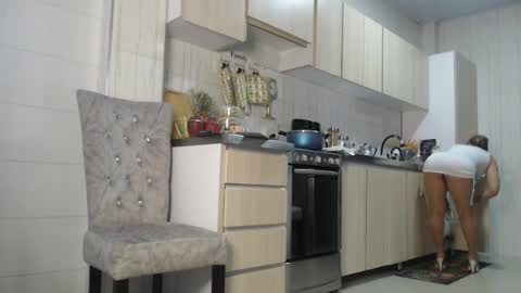 Jade online show from 01-18-25, 03:38