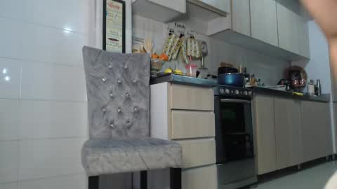 Jade online show from 01-28-25, 05:35