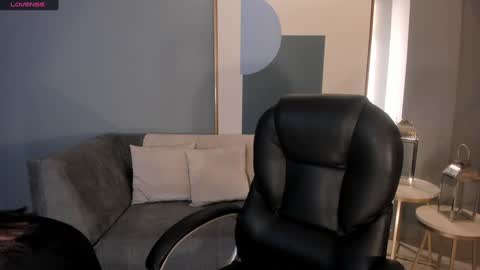 Snapshot of jadeevansx chatting on 12-21-24, 05:29 JADE EVANS online show from 12-21-24, 05:29