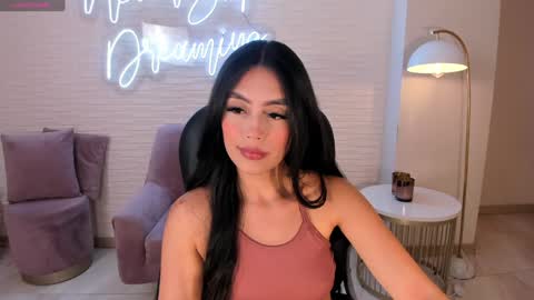 Snapshot of jadeevansx chatting on 01-23-25, 05:52 JADE EVANS online show from 01-23-25, 05:52