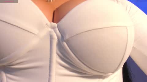 Snapshot of jadeevansx chatting on 10-11-25, 05:55 JADE EVANS online show from 10-11-25, 05:55