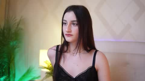 Snapshot of jadehazy chatting on 11-26-25, 08:54 Jade online show from 11-26-25, 08:54