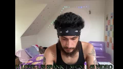 Snapshot of jadelondonxo chatting on 02-16-25, 03:38 Jade online show from 02-16-25, 03:38