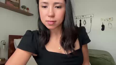 Snapshot of jadelove_ chatting on 09-12-25, 10:32 Jade Love online show from 09-12-25, 10:32