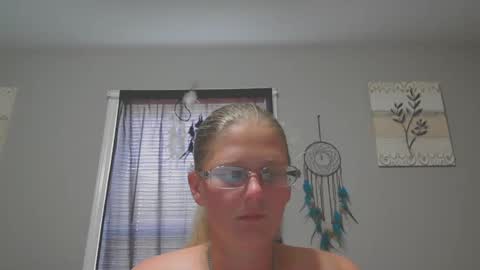 JadeLuv online show from 09-28-25, 06:24