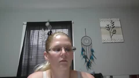 JadeLuv online show from 01-10-26, 05:37