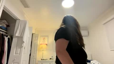 jademonroe0522 online show from 10-21-25, 11:00