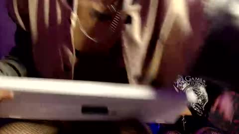 Snapshot of jadepoarch chatting on 06-02-26, 02:13 Alex and Venus online show from 06-02-26, 02:13