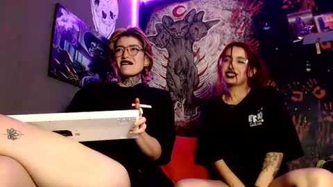 Alex and Venus online show from 06-25-26, 04:00