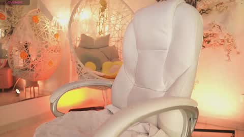 Jade Summer online show from 10-03-25, 11:40