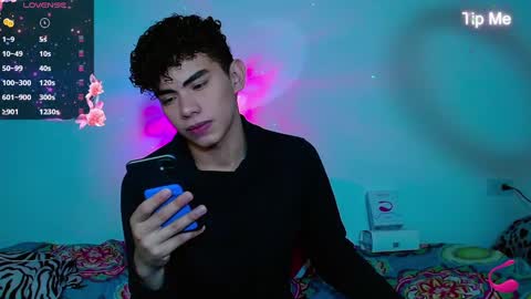 javi15  online show from 12-20-24, 04:42