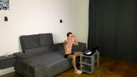 Alex online show from 06-29-26, 01:22