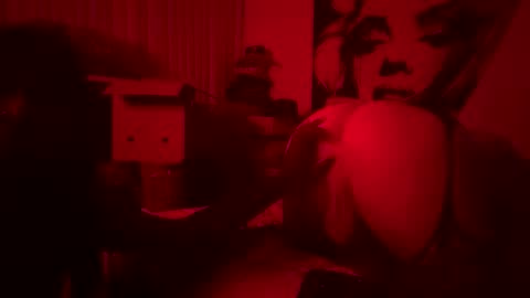 Snapshot of jaguarevermoore1 chatting on 10-21-25, 03:07 jaguarevermoore1 online show from 10-21-25, 03:07