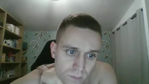 Snapshot of jaimelesexx13 chatting on 12-19-25, 12:06 For my sk y p e ask online show from 12-19-25, 12:06
