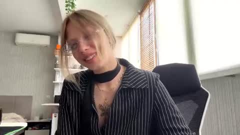 Snapshot of jaimieaugustson chatting on 07-03-26, 09:48 Grace online show from 07-03-26, 09:48