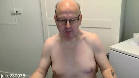 Jake2309 online show from 10-18-25, 07:14