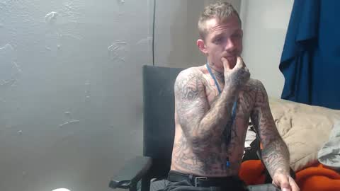 showingitoff online show from 10-04-25, 10:19