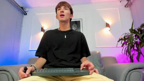 JAKE online show from 04-12-26, 04:50