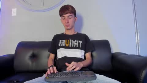 Snapshot of jake_evanss_ chatting on 05-07-26, 03:17 JAKE online show from 05-07-26, 03:17