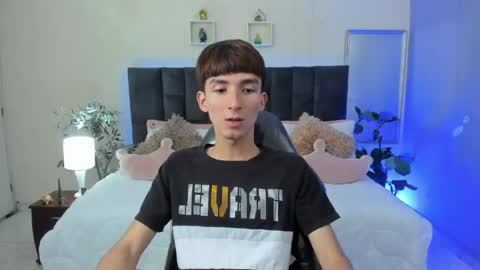 Snapshot of jake_evanss_ chatting on 05-19-26, 02:01 JAKE online show from 05-19-26, 02:01
