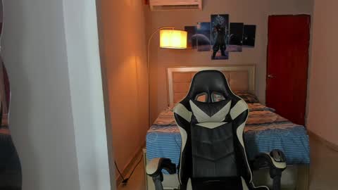 Snapshot of jake_pons chatting on 12-07-24, 04:53 Jake Pons online show from 12-07-24, 04:53