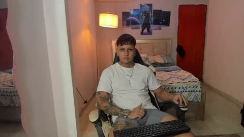 Snapshot of jake_pons chatting on 01-05-25, 02:17 Jake Pons online show from 01-05-25, 02:17