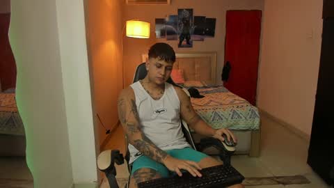 Snapshot of jake_pons chatting on 01-13-25, 03:12 Jake Pons online show from 01-13-25, 03:12