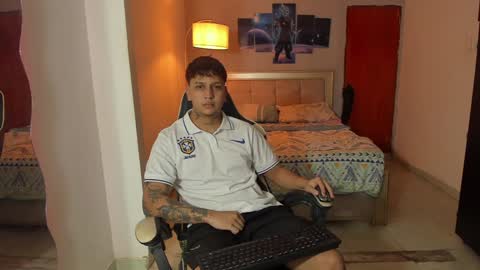 Snapshot of jake_pons chatting on 01-30-25, 02:38 Jake Pons online show from 01-30-25, 02:38