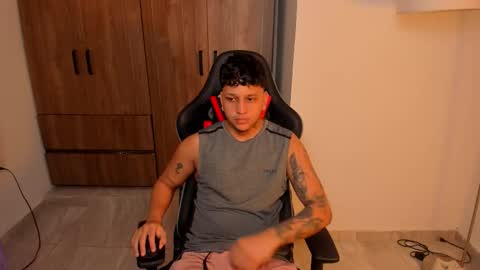 Snapshot of jake_pons chatting on 10-01-25, 03:01 Jake Pons online show from 10-01-25, 03:01