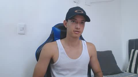 Snapshot of jake_shadow14 chatting on 01-15-26, 04:55 Hi guys im new 3 online show from 01-15-26, 04:55