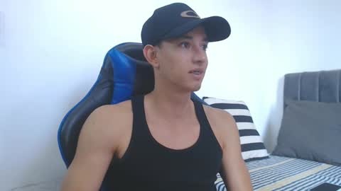 Snapshot of jake_shadow14 chatting on 02-12-26, 08:04 Hi guys im new 3 online show from 02-12-26, 08:04
