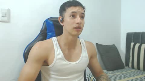 Hi guys im new 3 online show from 03-28-26, 04:34