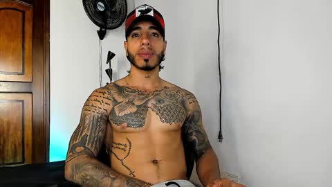 Snapshot of jakee_brown chatting on 01-10-25, 02:46 Santiago online show from 01-10-25, 02:46