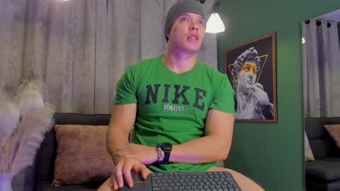 Snapshot of jakee_tyler chatting on 12-05-24, 03:17 Jake Tyler online show from 12-05-24, 03:17