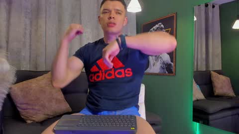 Snapshot of jakee_tyler chatting on 12-13-24, 04:16 Jake Tyler online show from 12-13-24, 04:16