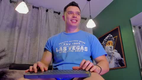 Snapshot of jakee_tyler chatting on 01-02-25, 11:16 Jake Tyler online show from 01-02-25, 11:16