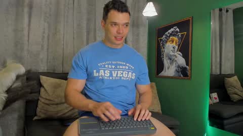 Snapshot of jakee_tyler chatting on 02-05-25, 04:14 Jake Tyler online show from 02-05-25, 04:14