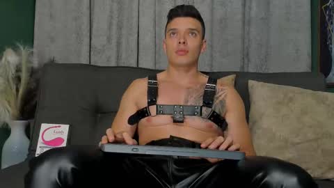 Snapshot of jakee_tyler chatting on 03-07-25, 12:26 Jake Tyler online show from 03-07-25, 12:26